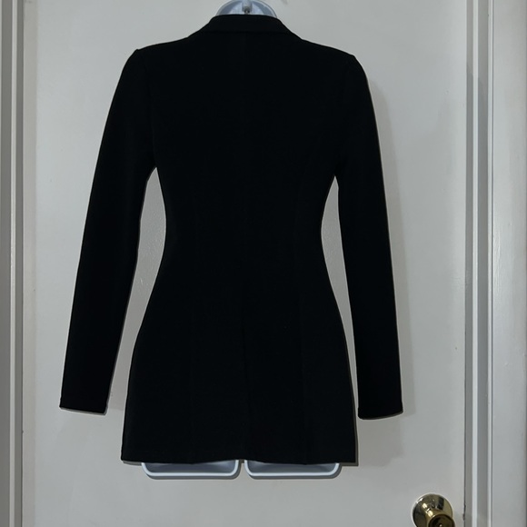 Single Button Blazer - Picture 3 of 4